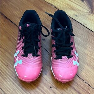Under Armour Kids Pink and Black softball cleats